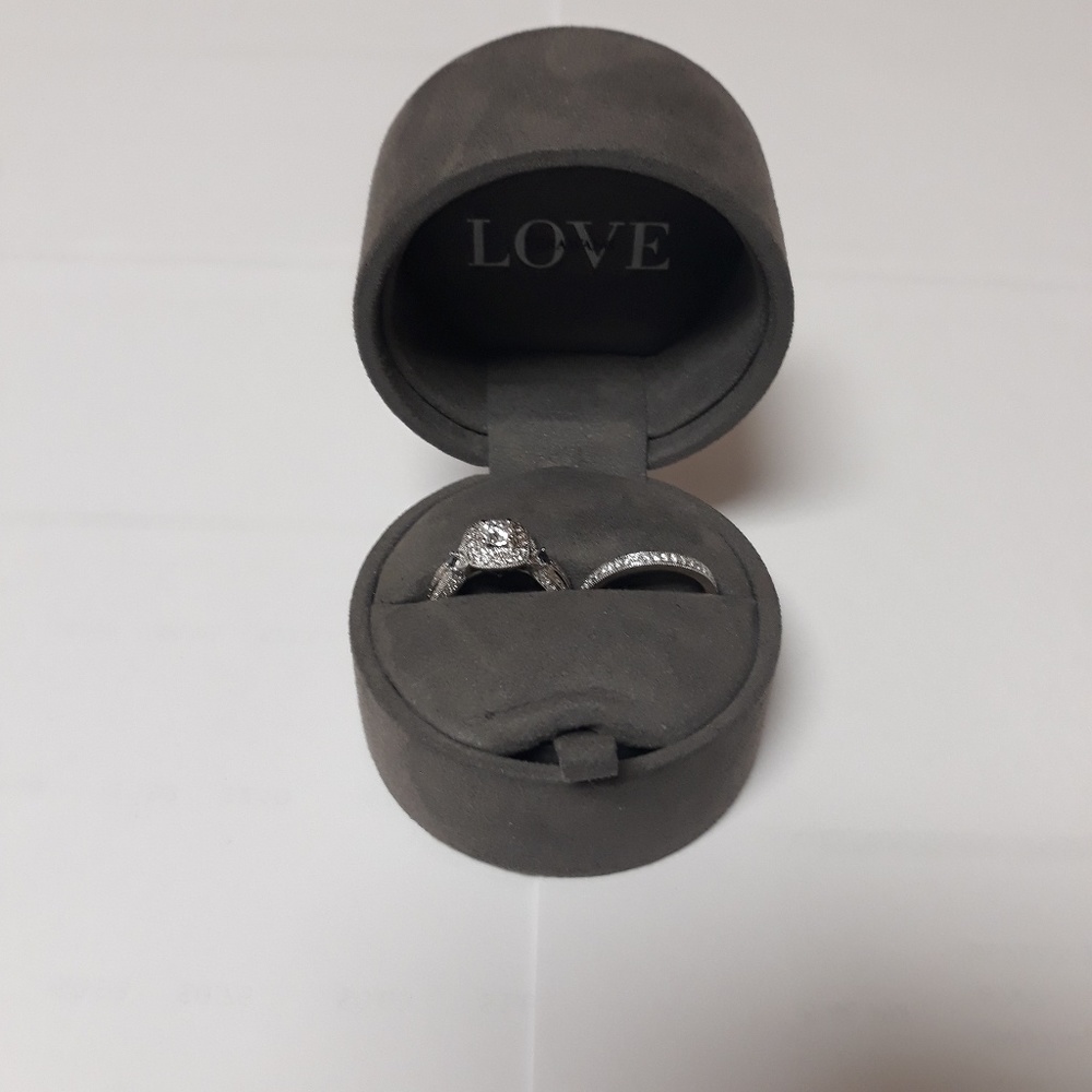 Vera Wang Love Bridal Set (Engagement)